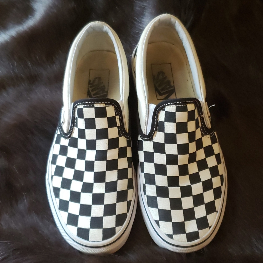 Black&White Checkered slip on Vans